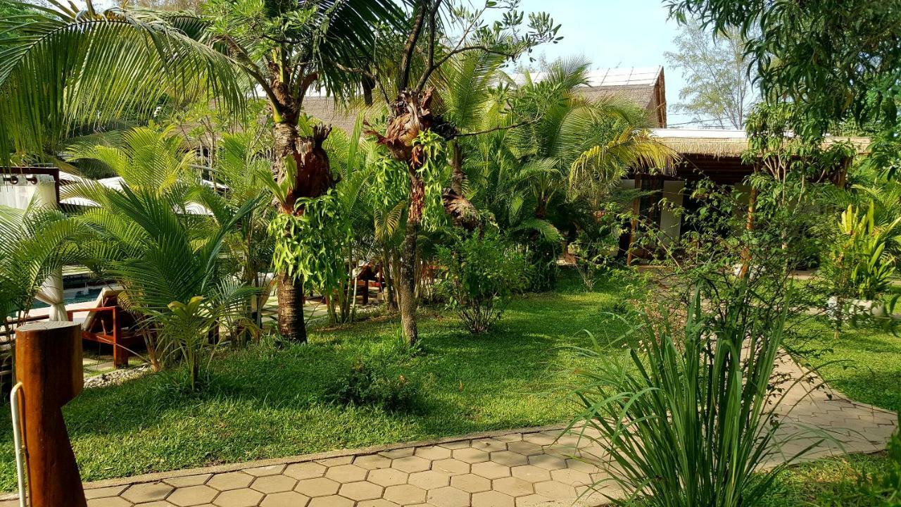 Sahaa Beach Resort Sihanoukville Eksteriør bilde